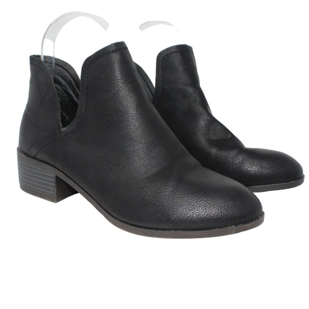 Madden Girl Size 6M Zavier Deep Cut Ankle Faux Leather Ankle Booties Boots - Picture 2 of 11